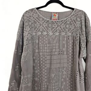 Johnny Was Boho Embroidered Light Gray Cupra Top, XS